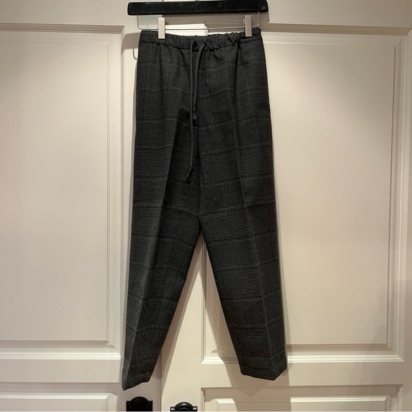 Aritzia Babaton Grey Plaid Trouser - Picture 3 of 5